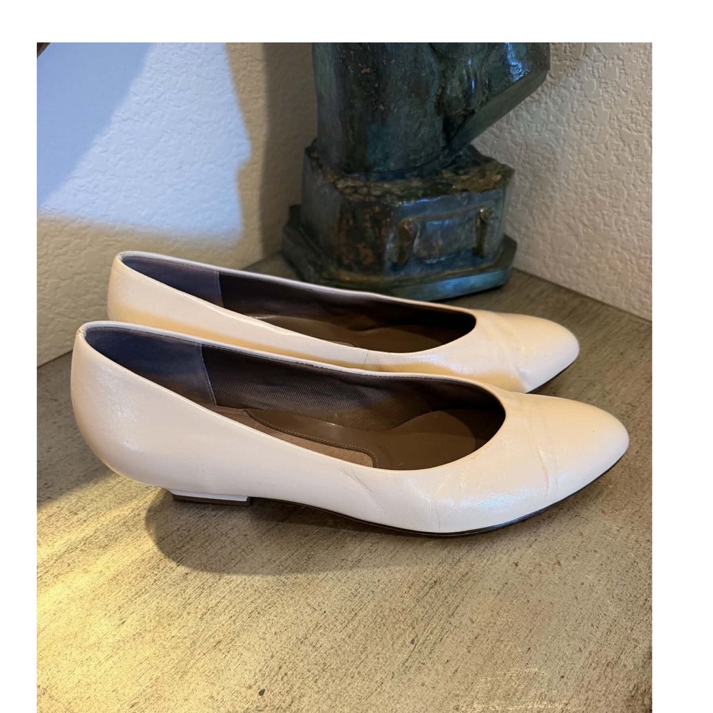 Easy Spirit Dress Cream Leather Pointed Toe Low Kitten Heel Pumps Womens 10.5 2A
